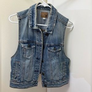 Women’s American Eagle Vintage Jean Vest
